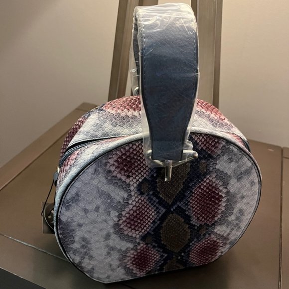 NWT Vegan Python Pattern Crossbody or Clutch in Unique Blue & Pink Hues - Picture 1 of 3